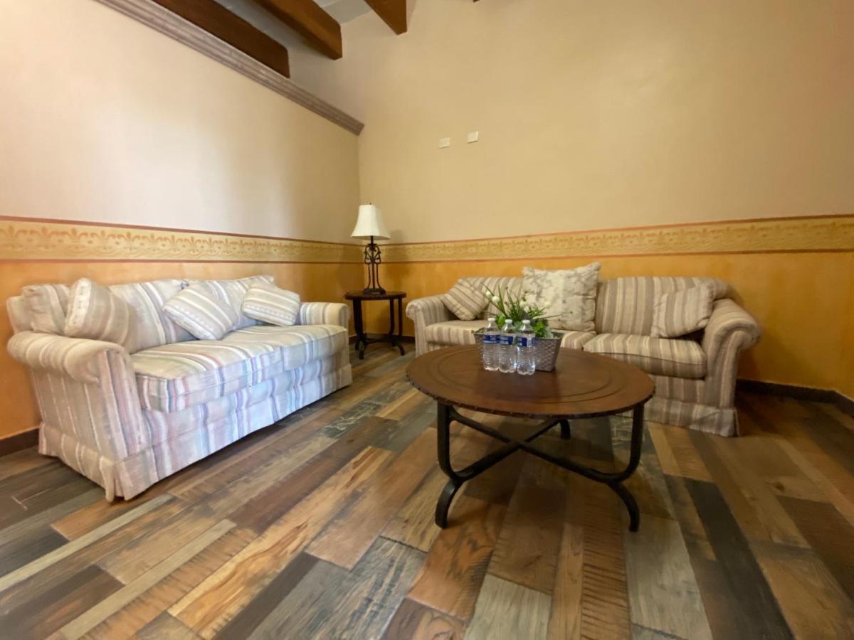 Hotel Real De Los Álamos Extérieur photo
